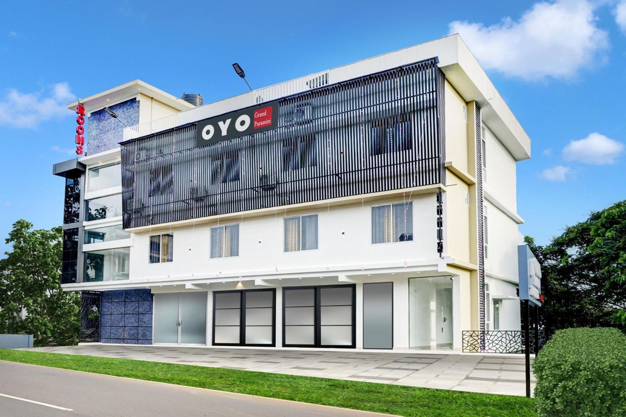 Hotel O Grand Parassini Pappinisseri Exterior photo
